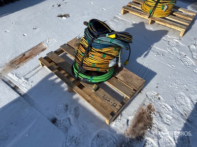 Quantity of (14) 14 AWG Extension Cord