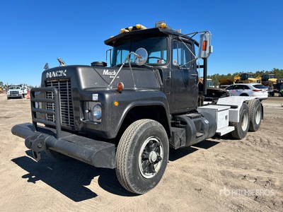 1987 Mack R688ST 6x4 T/A Day Cab Truck Tractor