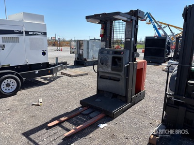 2017 Toyota 7FBPUE15 3000 lb Order Picker
