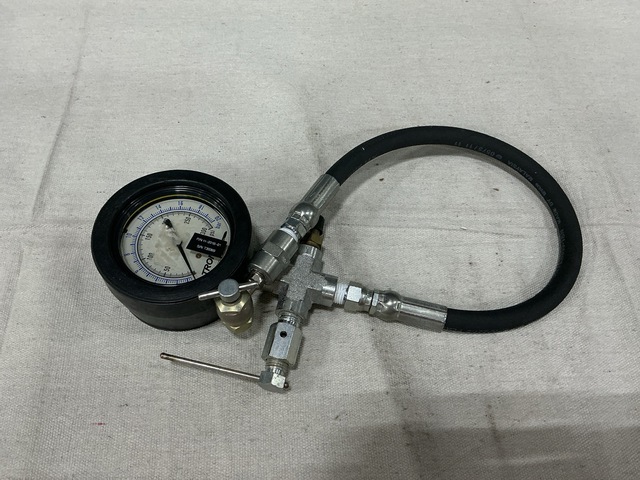 (17) Tronair A/C Tire Pressure Gauges