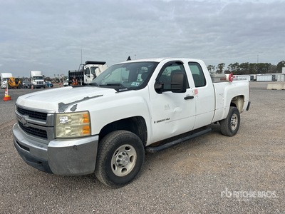 2008 Chevrolet Silverado 2500 HD 4x2 Extended Cab Pickup