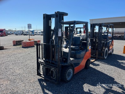2020 Toyota 8FGCU30 5120 lb Pneumatic Tire Chariot Élévateur