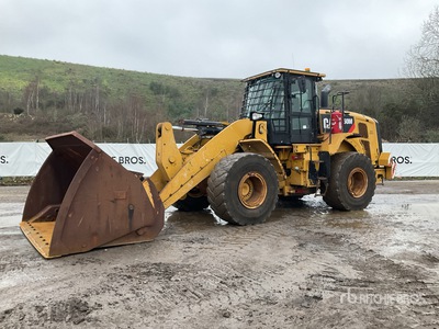 2017 Cat 950M High Lift Pala gommata