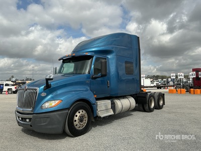 2019 International LT625 6x4 Cabeza Tractora Cabina Dormitorio