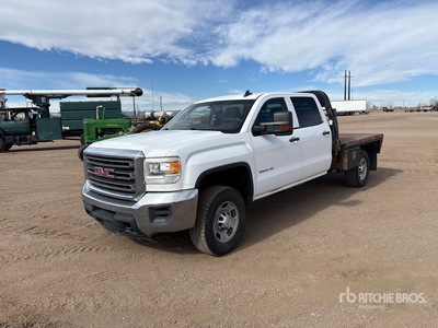 2015 GMC Sierra 2500 4x4 Crew Cab شاحنة مسطحة