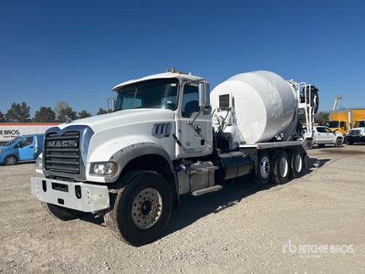 2016 Mack GU713 10x4 Mixer Truck