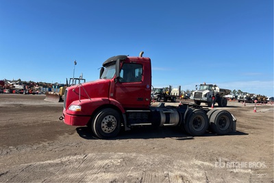 2014 Volvo VNM 6x4 T/A Day Cab Truck Tractor