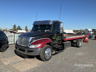 2005 International 4300 4x2 Camion remolcador (Inoperable)