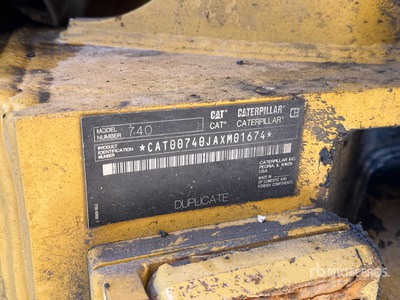 2004 Cat 740 Articulated Dump Truck