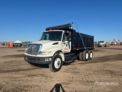 2007 International 4400 6x4 T/A Dump Truck