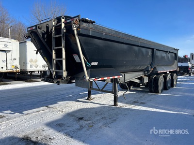 2018 Manac 32 ft Tri/A kiep aanhangwagen