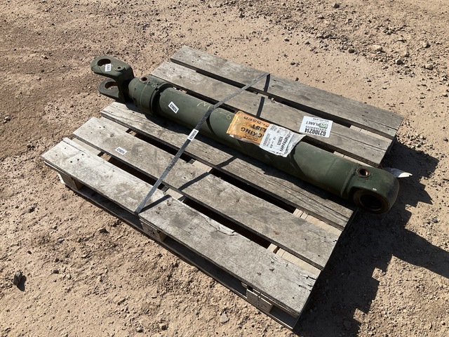 John Deere AH154123 Actuating Linear Cylinder Assembly