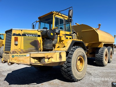 1995 Volvo A35 6x6 شاحنة مياه مفصلية