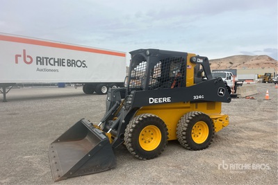 2019 John Deere 324G Two-Speed Skid Steer Loader