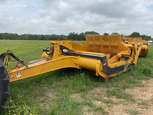 2019 John Deere 2112DC 4 Tire Hydraulic Pull Scraper