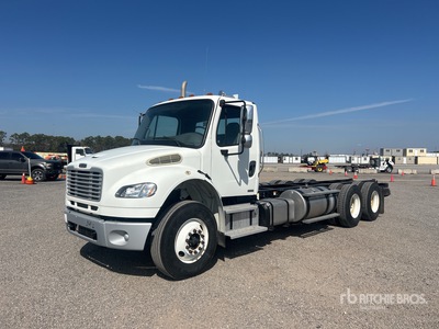 2011 Freightliner M2 106 6x4 Cabina y chasis