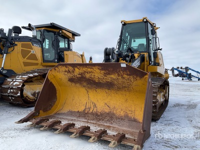 2021 John Deere 755K Crawler Loader