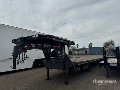 2019 PJ Trailers D442 49 ft T/A Gooseneck Rimorchio per attrezzatura