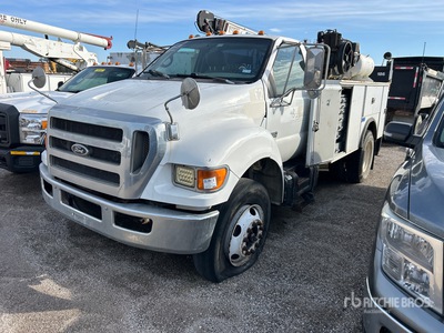 2002 Ford F-650 Service Truck