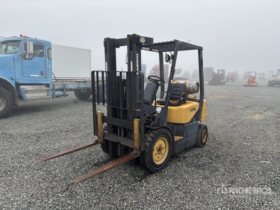 Daewoo G20E-3 4000 lb Pneumatic Tire Forklift