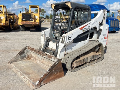 2018 Bobcat T590 Two-Speed を見 Compact Track Loader