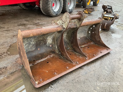 2050 mm Cleanup Bucket