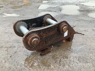 2022 Tefra 320E 12 ton Hydraulic Quick Coupler