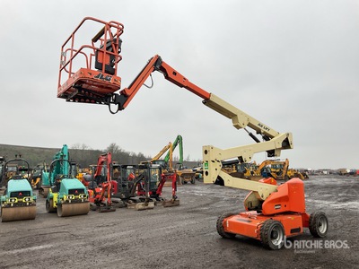 2015 JLG E450AJ 2WD Electric ブームリフト