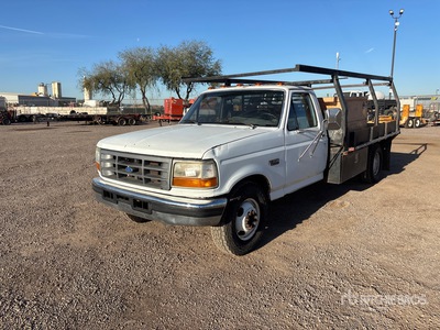 1997 Ford F-350 XL 4x2 Flatbed Truck