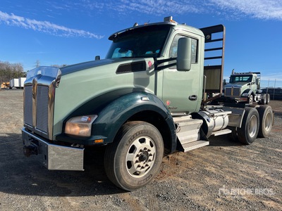 2018 Kenworth T880 6x4 Day Cab Prime Mover