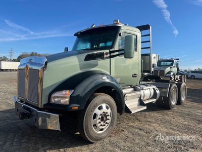 2019 Kenworth T880 6x4 Day Cab Prime Mover