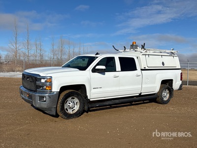 2018 Chevrolet Silverado 2500 4x4 Crew Cab Pickup