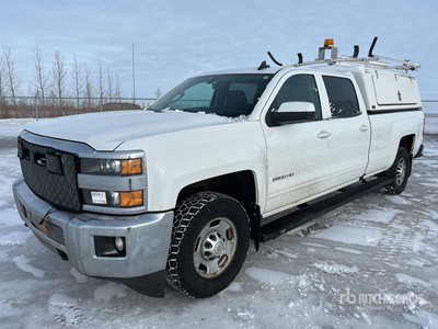 2018 Chevrolet Silverado 2500 4x4 Crew Cab Pickup