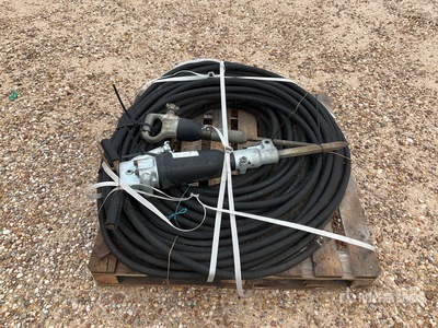 Quantity of (2) Ma H25 Martillos Neumaticos / Pneumatic Breakers Divers -Matériel de fourniture pour champs pétrolifères