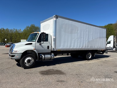 2019 International 4300 4x2 Camion fourgon