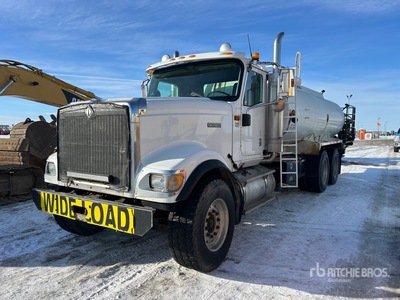 2000 International 9900I 4200 gal 6x4 タンクトラック