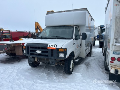 2015 Ford E-450 4x2 Utility Truck (Inoperable)