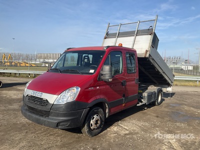 2014 Iveco Daily 40C15 4x2 Crew Cab Wywrotka z platformą