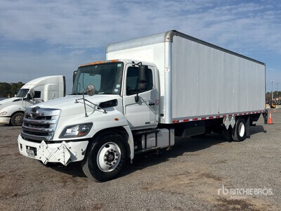 2017 Hino 338 4x2 Van Truck