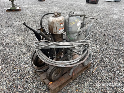 Quantity of (2) airless spuit Paint Sprayer Divers - Industriel