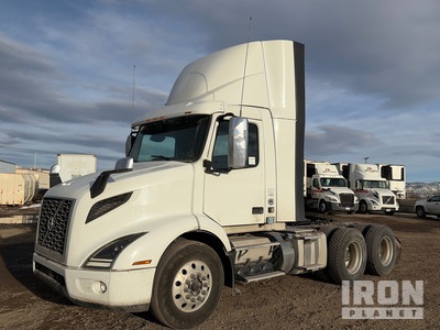 2020 Volvo VNR64T 6x4 T/A Day Cab Truck Tractor