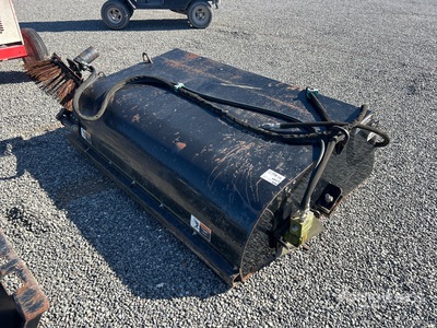 John Deere BR72C 72 in Skid Steer Sweeper