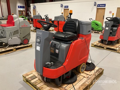 Hako B75R Ride-On Electric Laveuse de sol