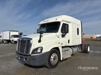 2018 Freightliner Cascadia 125 4x2 Cabina con cuccetta per trattore stradale 2 assi