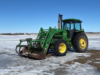 1984 John Deere 4450 4WD Tractor Agrícola