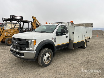2017 Ford F-550 XL 4x2 شاحنة خدمة