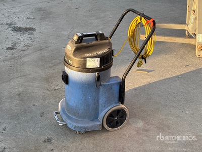 2012 Numatic WVD902 12 gal Vacuum Cleaner
