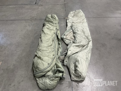 (30) Sleeping Bags