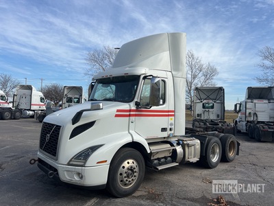 2020 Volvo VNR64T 6x4 تراكتور شاحنة نهارية (ثنائية المحور)