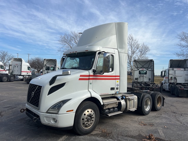 2020 Volvo VNR64T 6x4 T/A Day Cab Truck Tractor